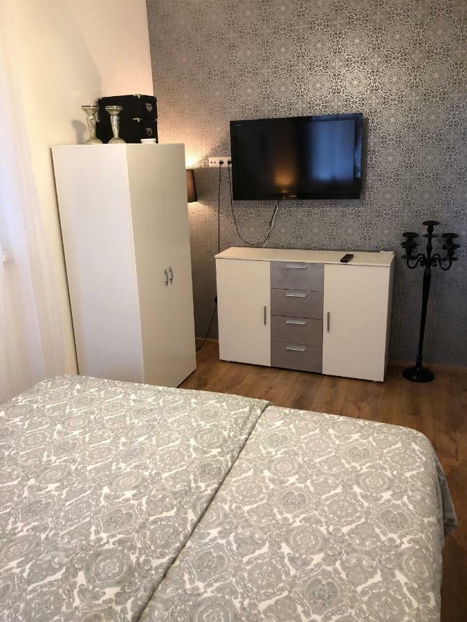 Modernes Und Gemuetliches Appartment Mit Terrasse, Stadtnah رافنسبرغ المظهر الخارجي الصورة