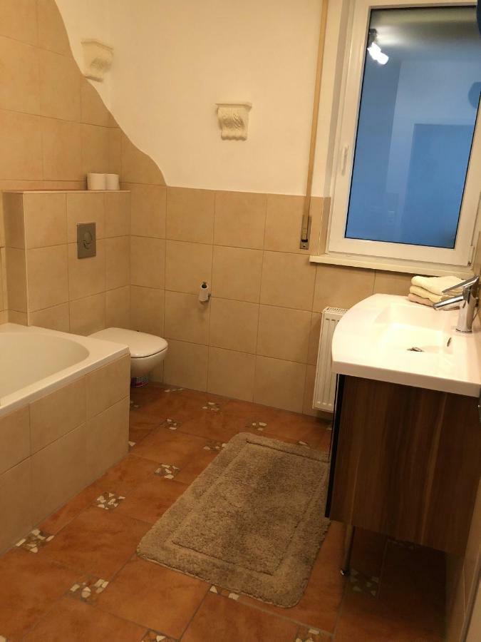 Modernes Und Gemuetliches Appartment Mit Terrasse, Stadtnah رافنسبرغ المظهر الخارجي الصورة