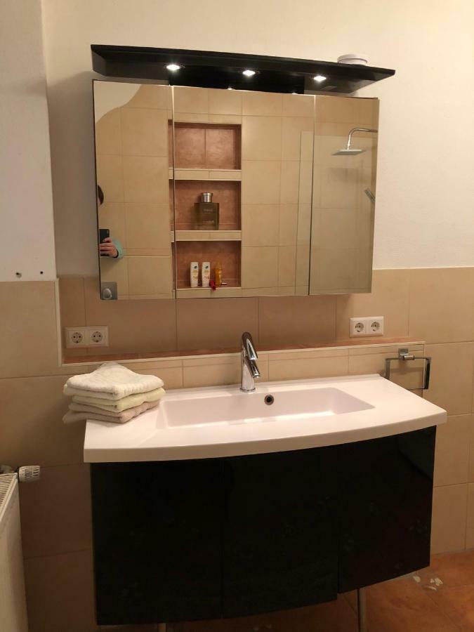 Modernes Und Gemuetliches Appartment Mit Terrasse, Stadtnah رافنسبرغ المظهر الخارجي الصورة