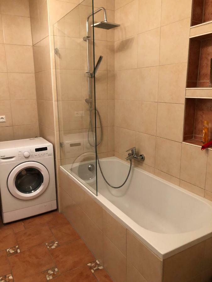 Modernes Und Gemuetliches Appartment Mit Terrasse, Stadtnah رافنسبرغ المظهر الخارجي الصورة